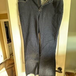 Duluth Trading Co Blue Denim Jeans